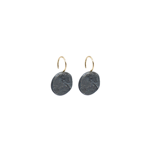 blak medium circle earrings